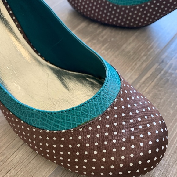 Steve Madden Brown Turquoise Pumps Heels Size 9 - Picture 2 of 7